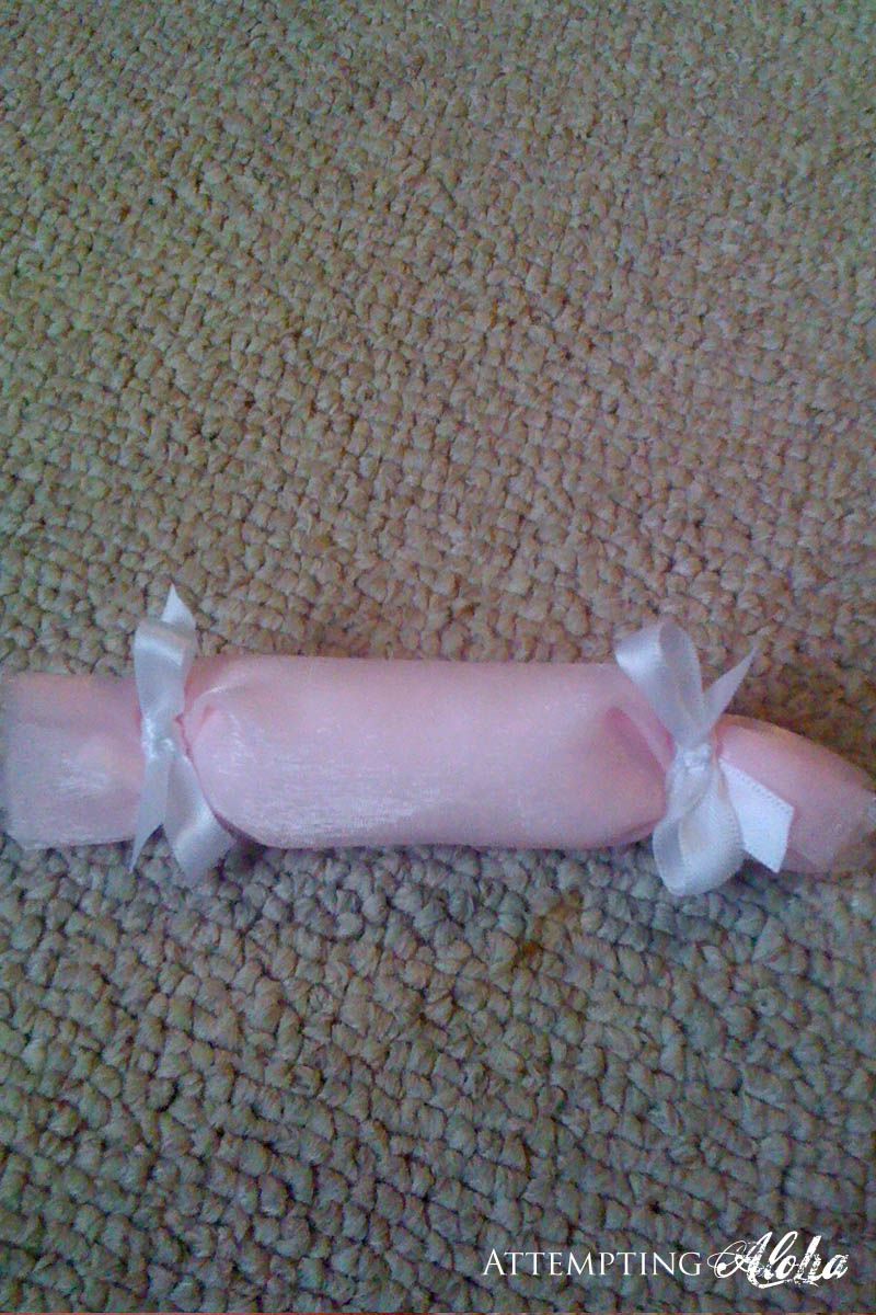Doll Bedding Tutorial 2 Jelly Roll Pillow And Tootsie Roll Pillow